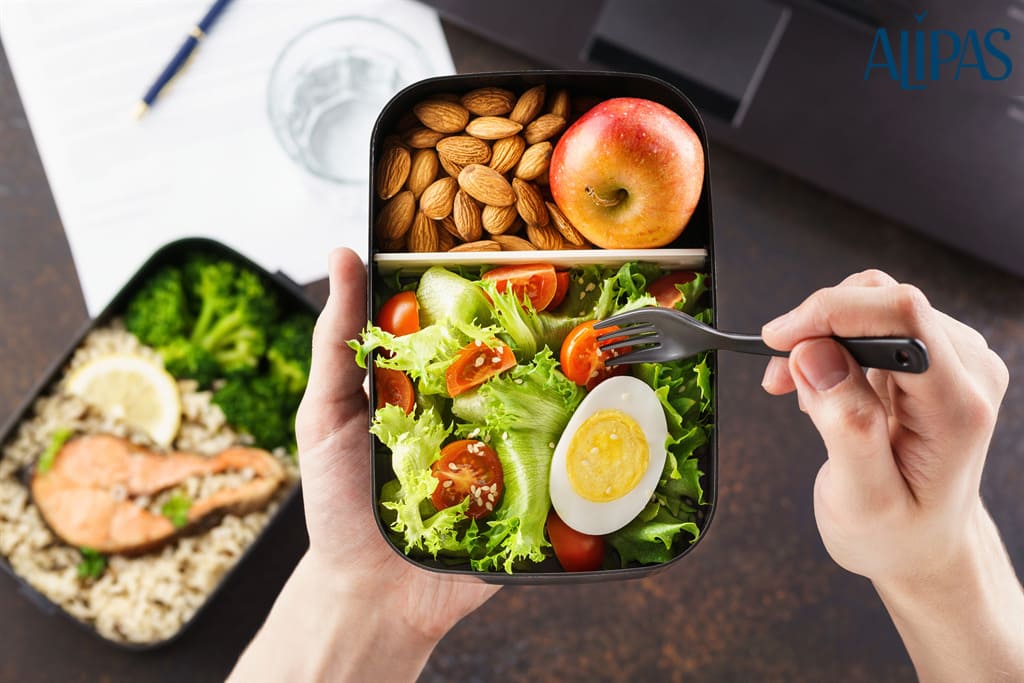 Nam giới nên có chế độ sinh hoạt hợp lý để duy trì sức khỏe sinh lý