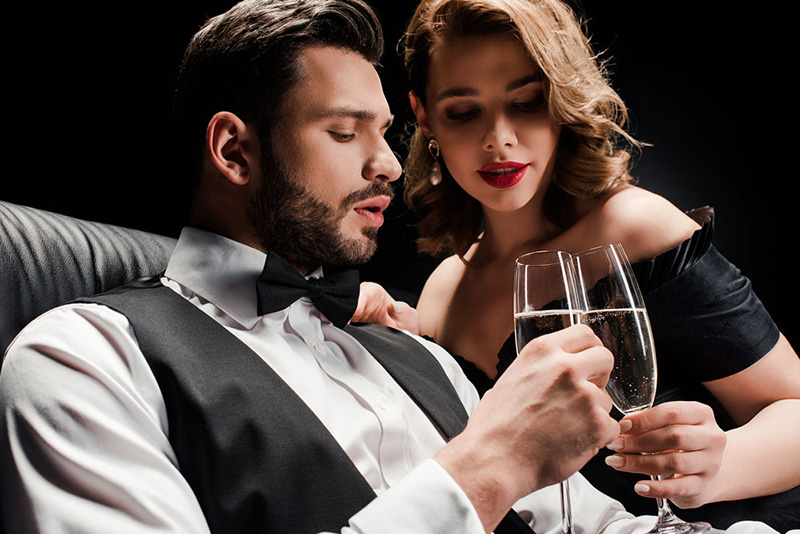 Hormon nam Testosterone quy định những đặc trưng riêng của nam giới