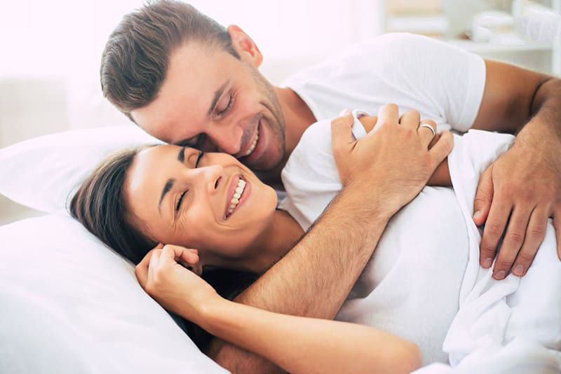 tâm sự, trao đổi với bạn tình phần nào giúp đàn ông thư giãn và hỗ trợ cải thiện tâm lý e ngại tâm sự, trao đổi với bạn tình phần nào giúp đàn ông thư giãn và hỗ trợ cải thiện tâm lý e ngại