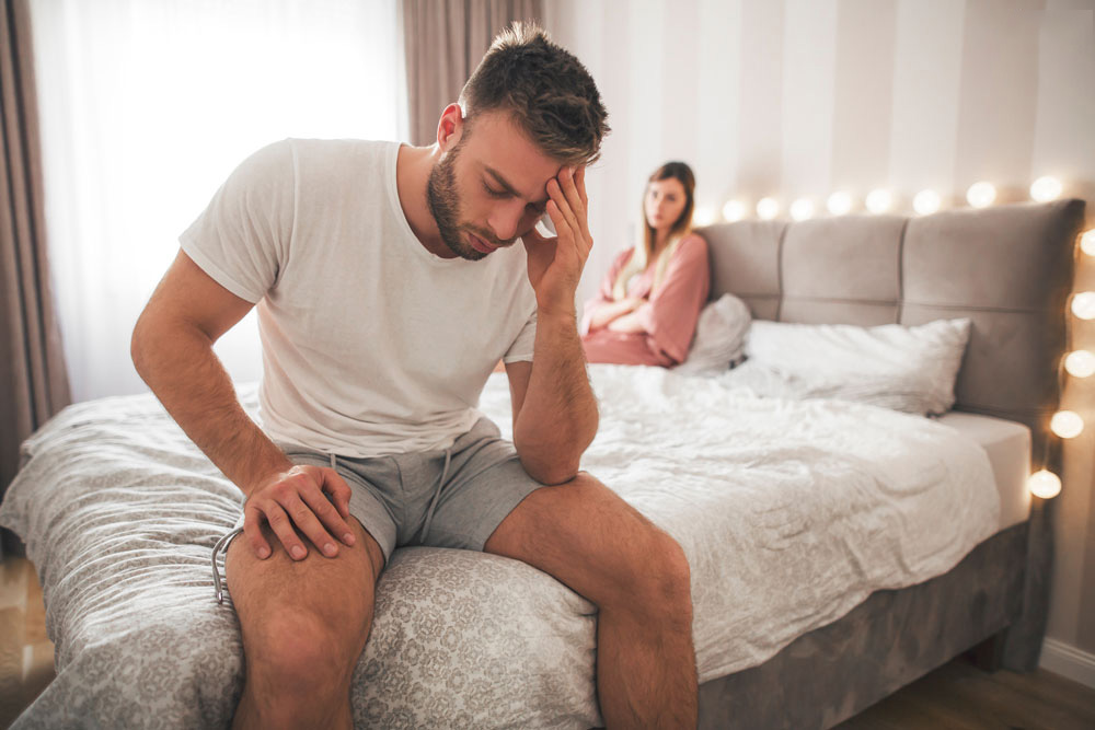 Cáu gắt, khó chịu dễ khiến chàng ngại làm chuyện “ấy” ở những lần sau.