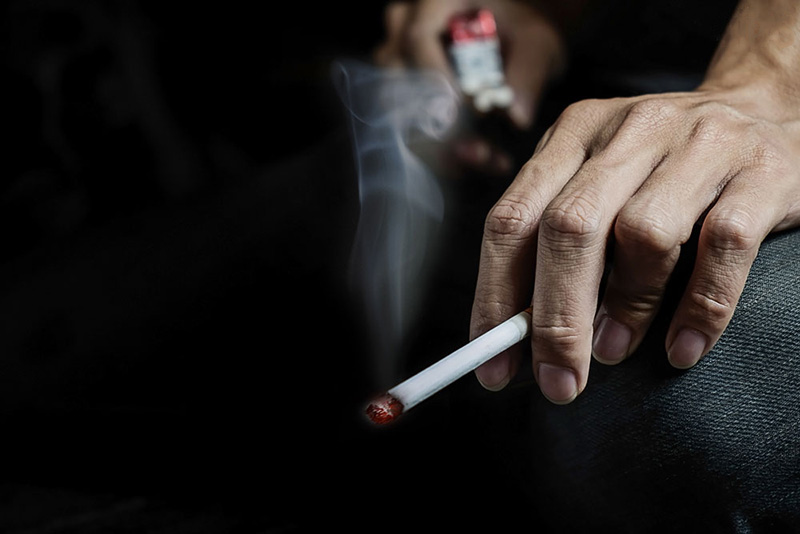 Nicotine trong thuốc lá làm tăng tỉ lệ tinh trùng dị tật, chết, giảm khả năng thụ tinh…