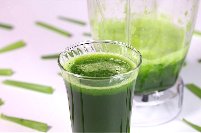 làm nước ép hẹ khá đơn giản mà hiệu quả