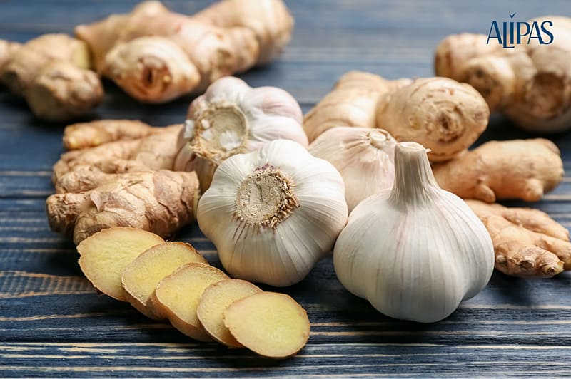 Sử dụng nước cốt tỏi và gừng tươi chữa xuất tinh sớm