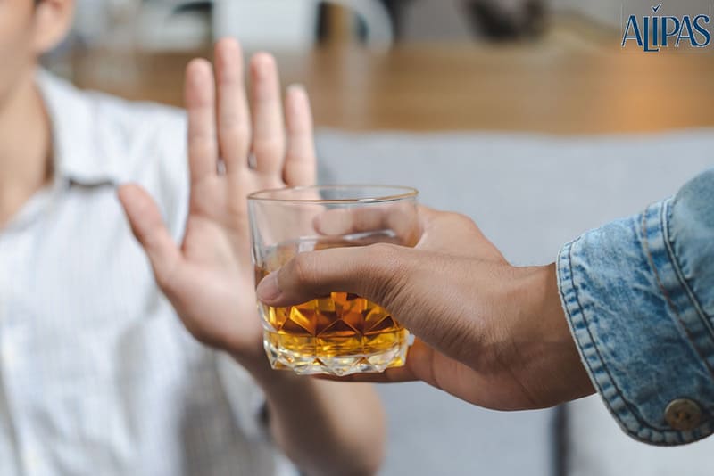 Hạn chế rượu bia giúp nam giới cải thiện bệnh tiểu đường