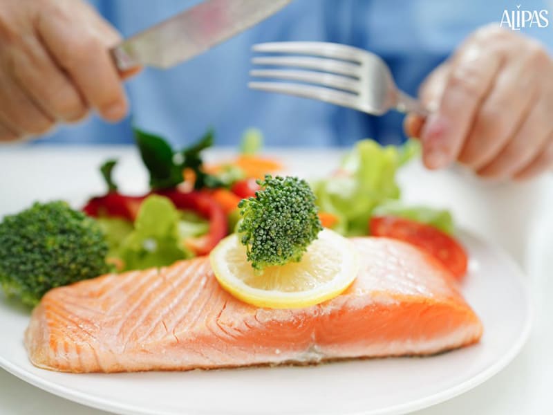 Cá hồi có nhiều lợi ích cho sức khỏe tổng thể và sức khỏe sinh lý nam
