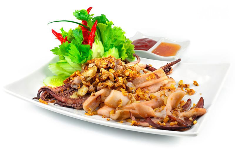 mực xào tỏi là món ăn có thể hỗ trợ cải thiện sức khỏe sinh lý phái mạnh