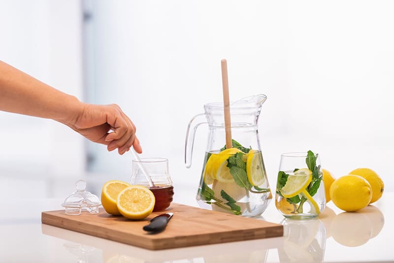 mật ong và chanh cải thiện sức khỏe sinh lý nam