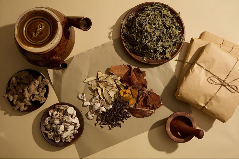 tuân theo chỉ định của chuyên gia